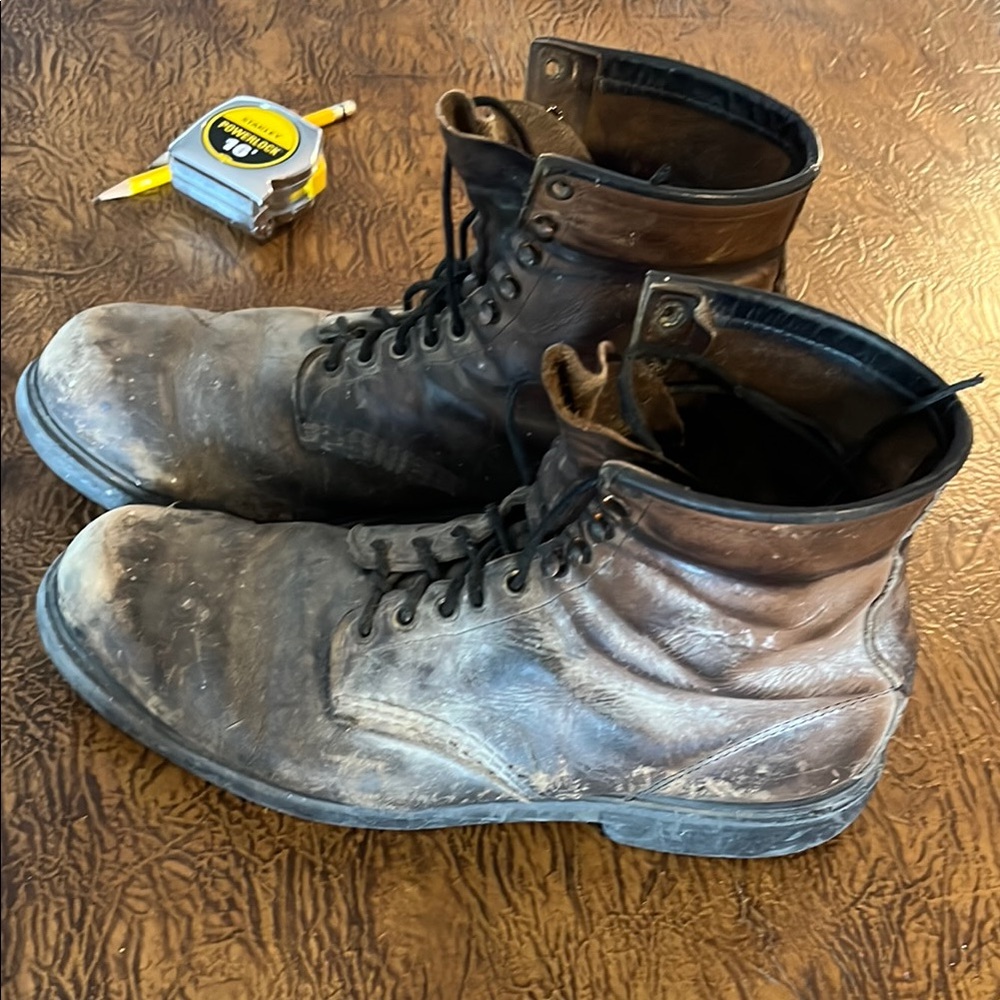 Last chance! Vintage Red Wing Shoes Made in USA Brown Leather Boots